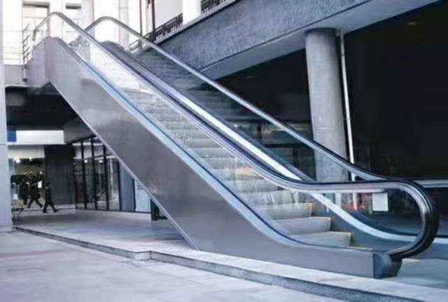 自动扶梯